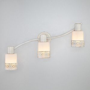 Спот Eurosvet 20025/3 белый с золотом/ хром фото